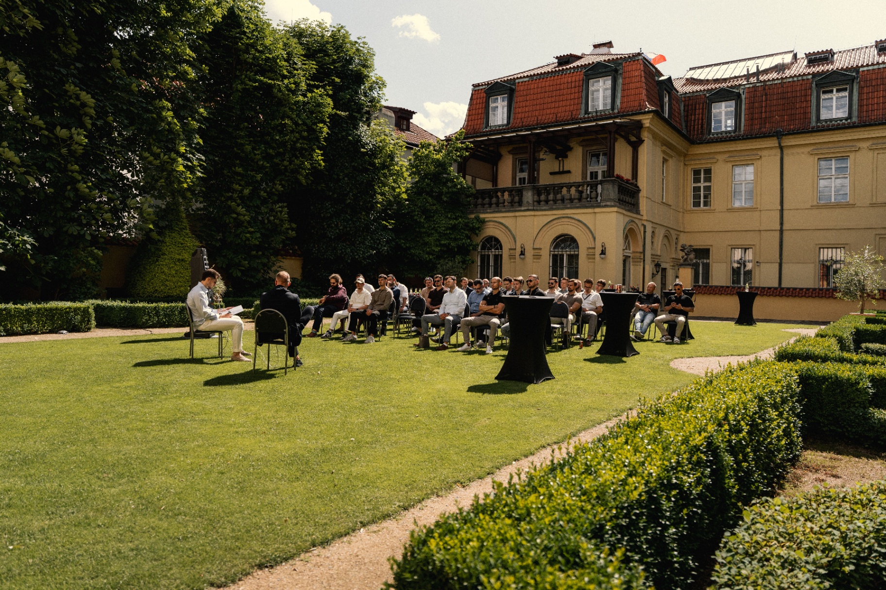 Přednáška Adama Pavelky + networking 6